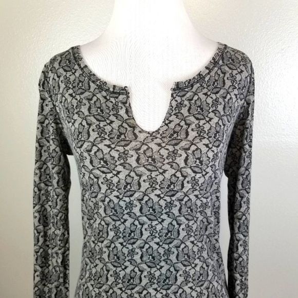 Lucky Brand B&W Floral Knit Top Size Small - Picture 3 of 7